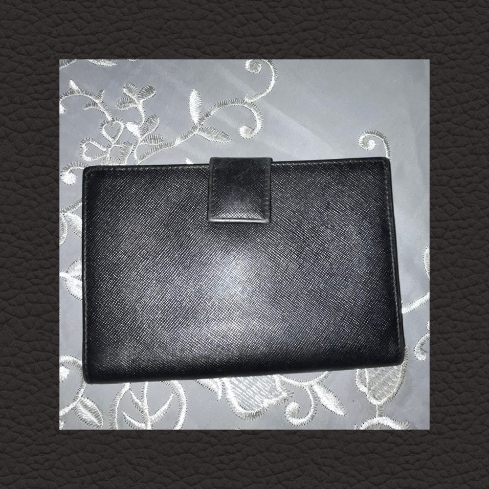 Prada Black Saffiano Leather Wallet Clutch - Picture 2 of 10
